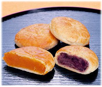 �R��